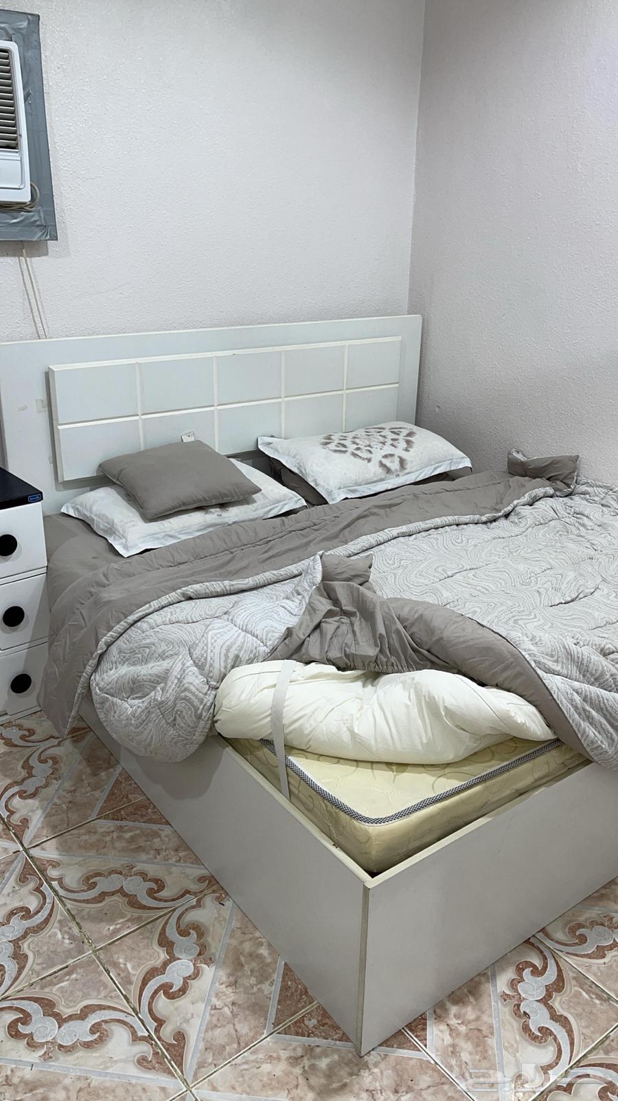 غرفة نوم نظيفة للبيع63095593830786113