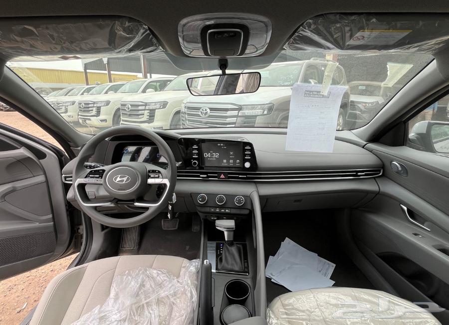 Hyundai Elantra Smart 2025 model, cash and installment available63148212113667111