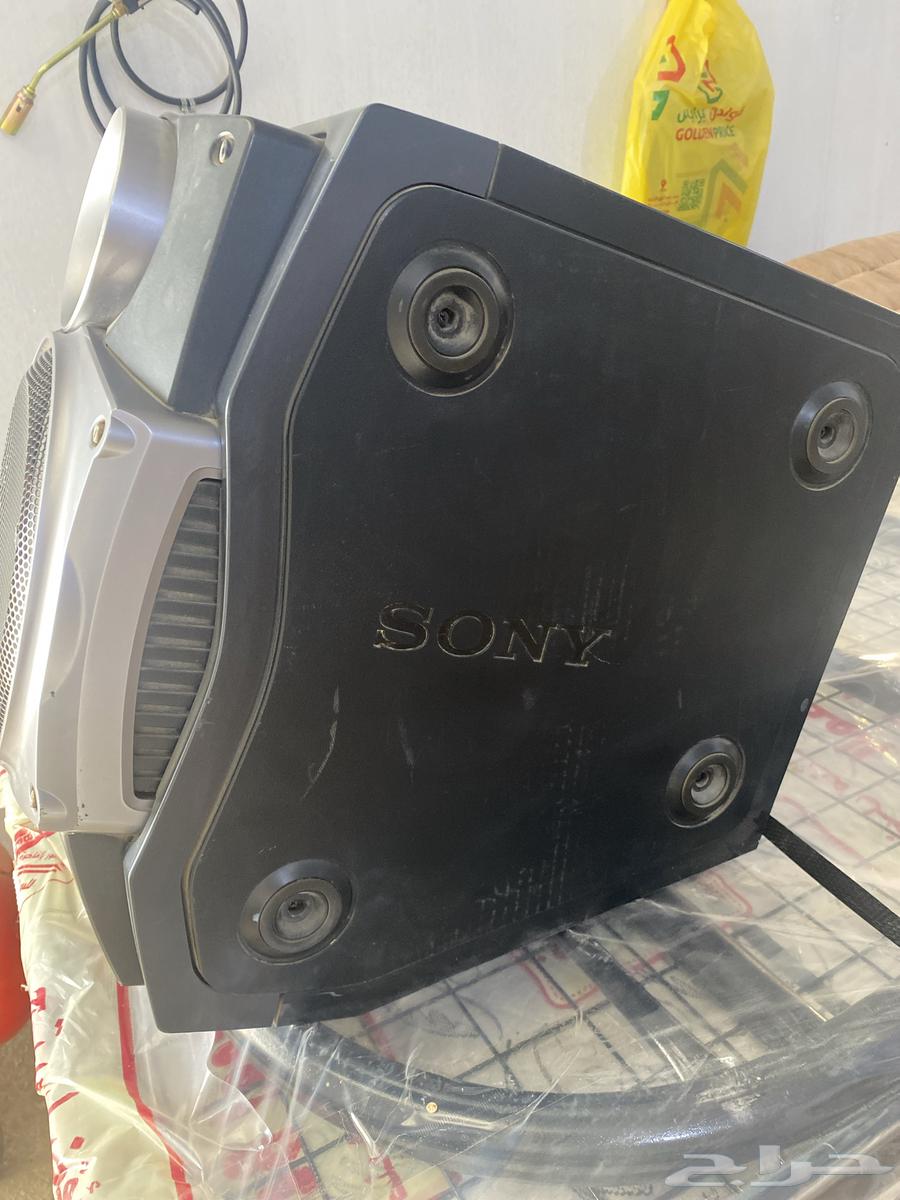 Four new original Sony headphones63443220690819111