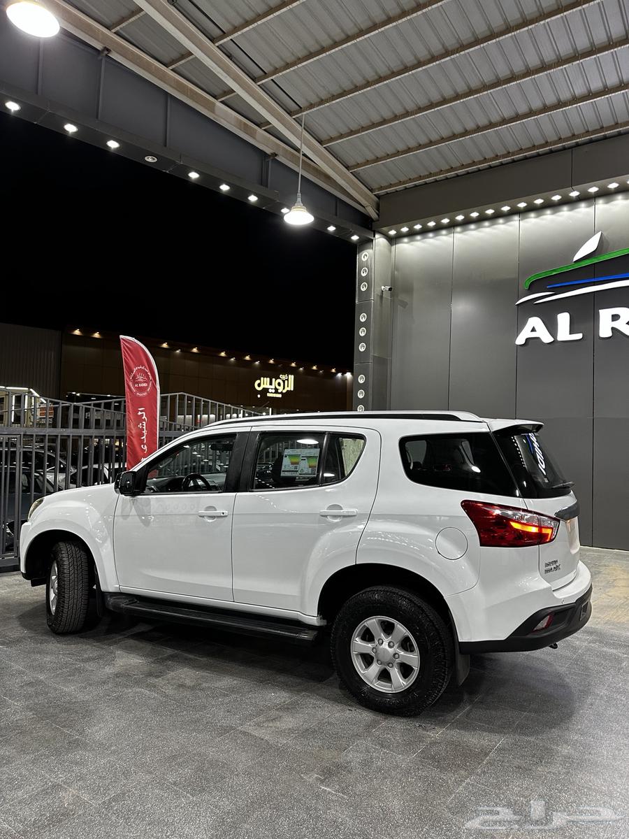 Isuzu MUX Double 2020 available at Al-Obeid Al-Rashidi showroom63145367576705114