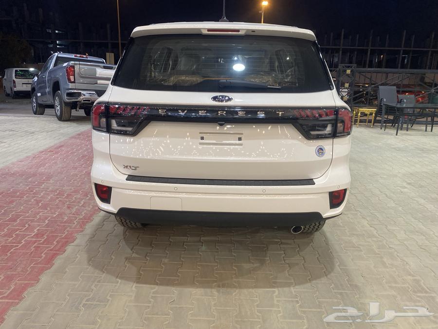 Everest gasoline half-full model 202563145367953026112