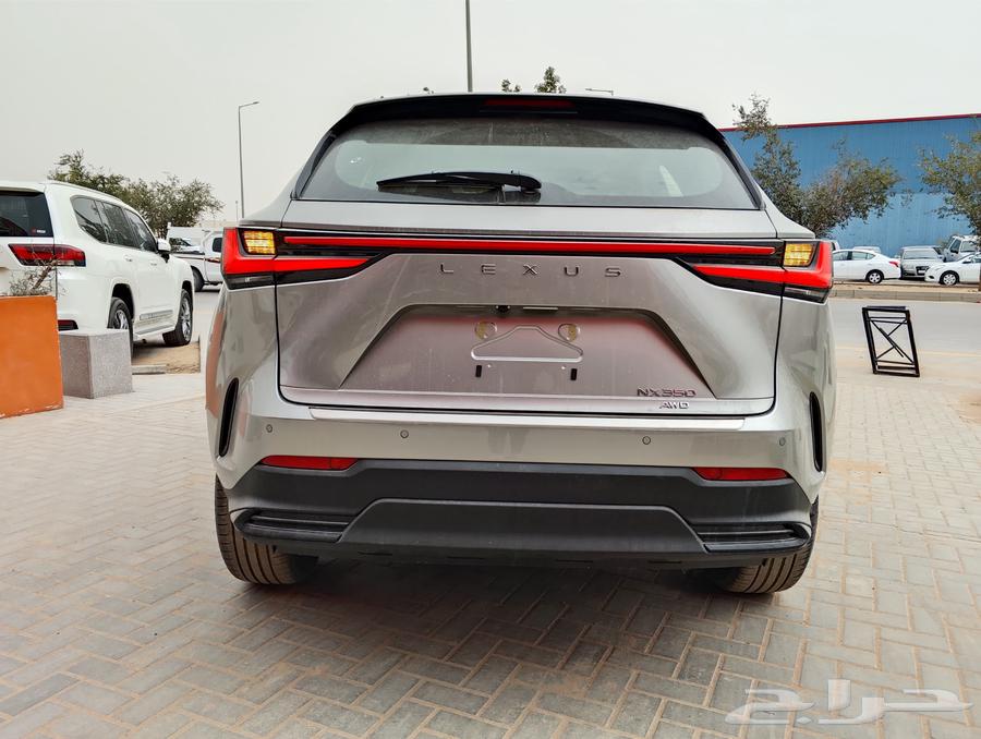 لكزس Nx350 AA موديل 2025 لدى شركة الصفح للتجارة63146325384195112