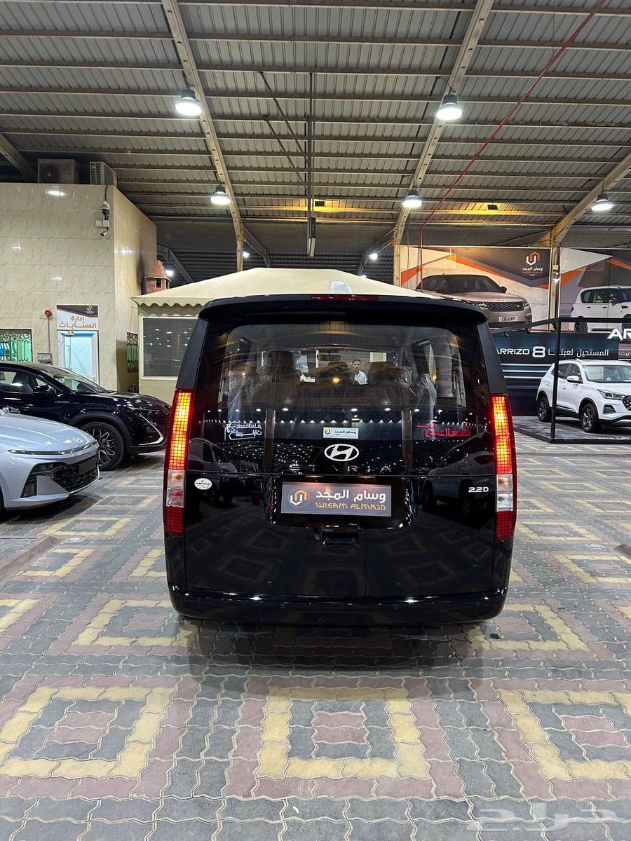 Special offer Hyundai Staria 9-seater diesel 2025 ready 13036563146309737346113