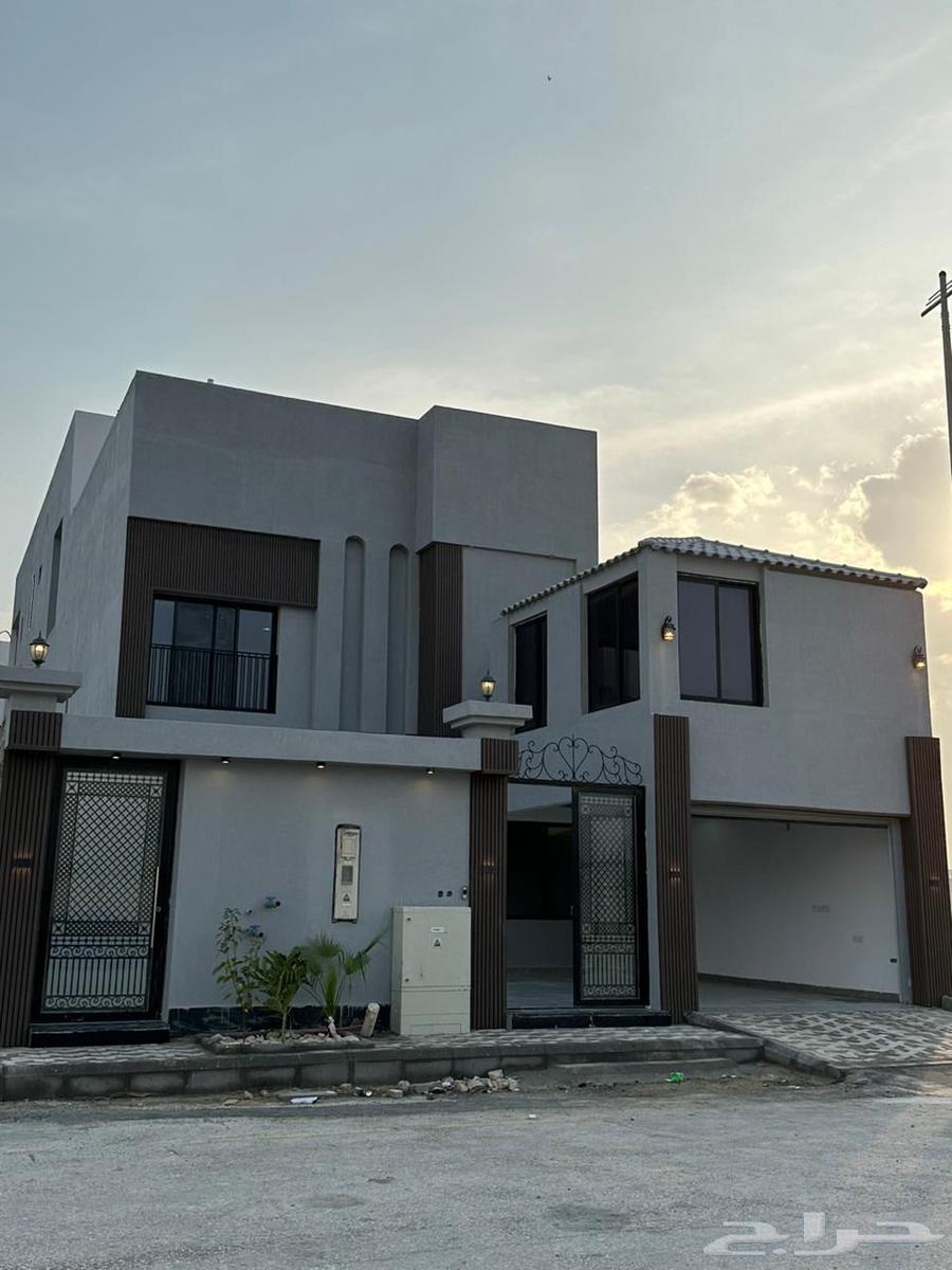 He has a private apartment for sale (reason for sale: job transfer and there is proof).63010915754369113