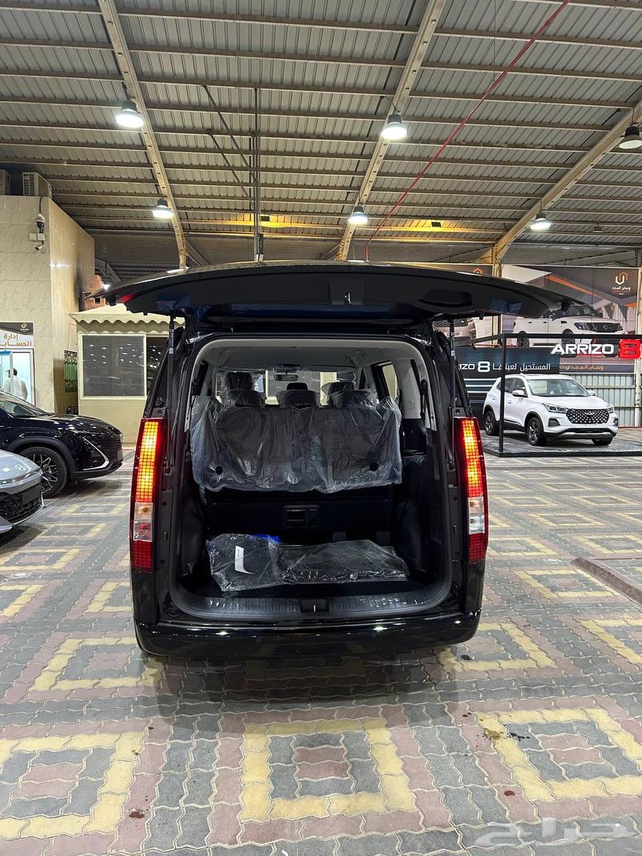 Special offer Hyundai Staria 9-seater diesel 2025 ready 13036563146309737346114