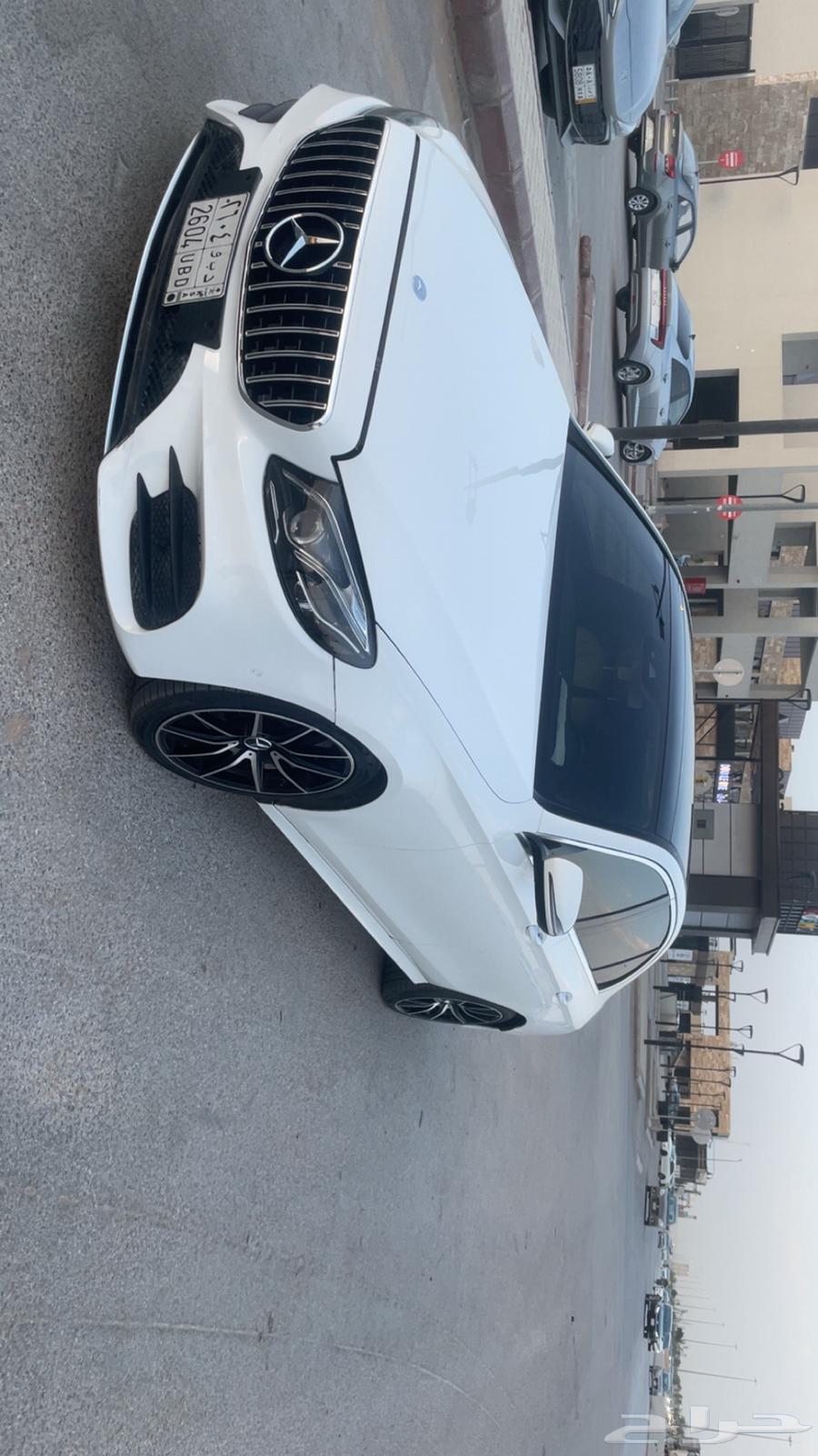 Mercedes E300 201763142175325570113