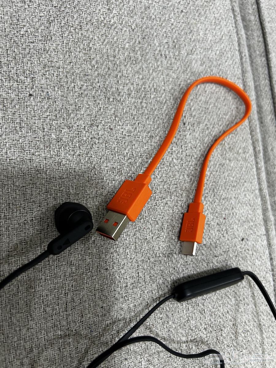سماعة JBL اصليه63091919523587112