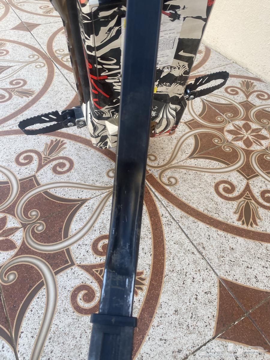 سكوتر63093347330562112