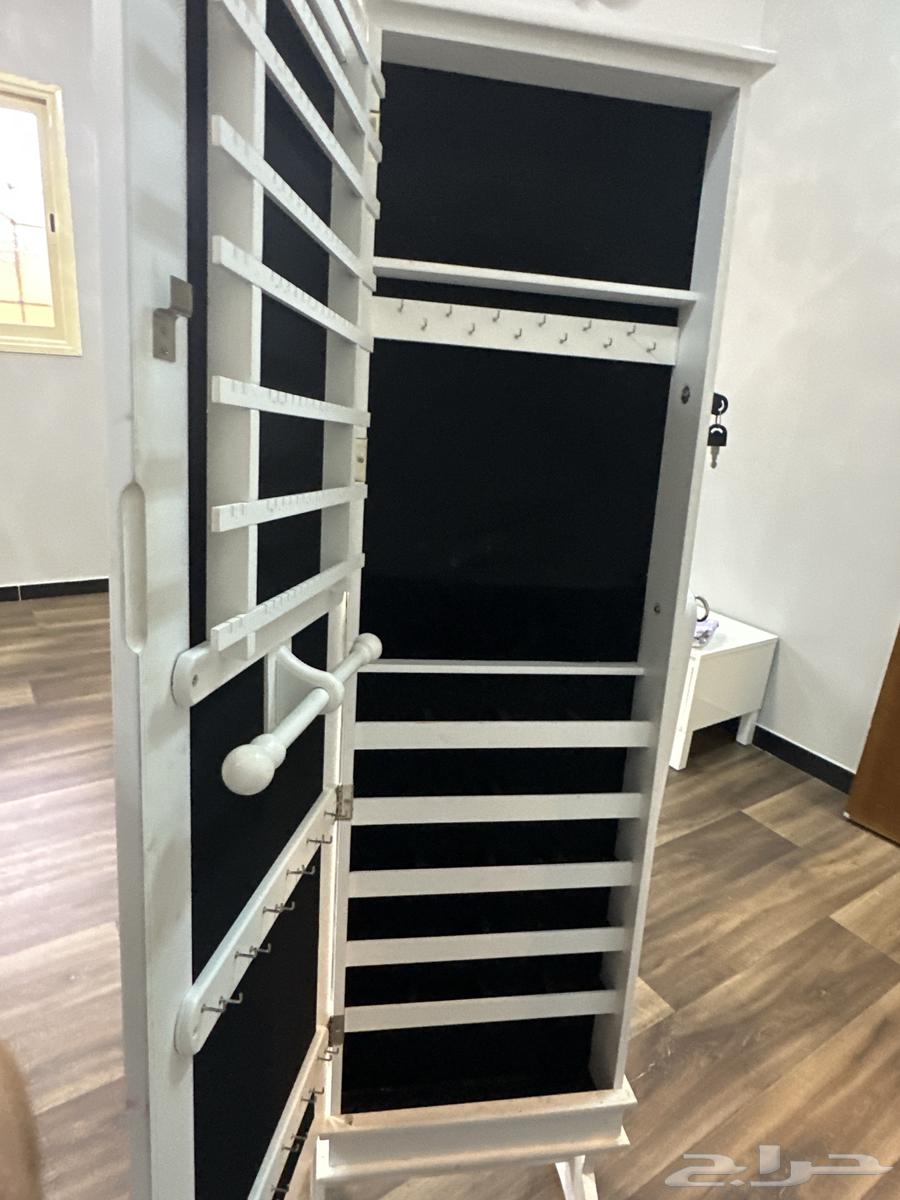 طاولة تلفزيون و دولاب اكسسوارات63476979013890112