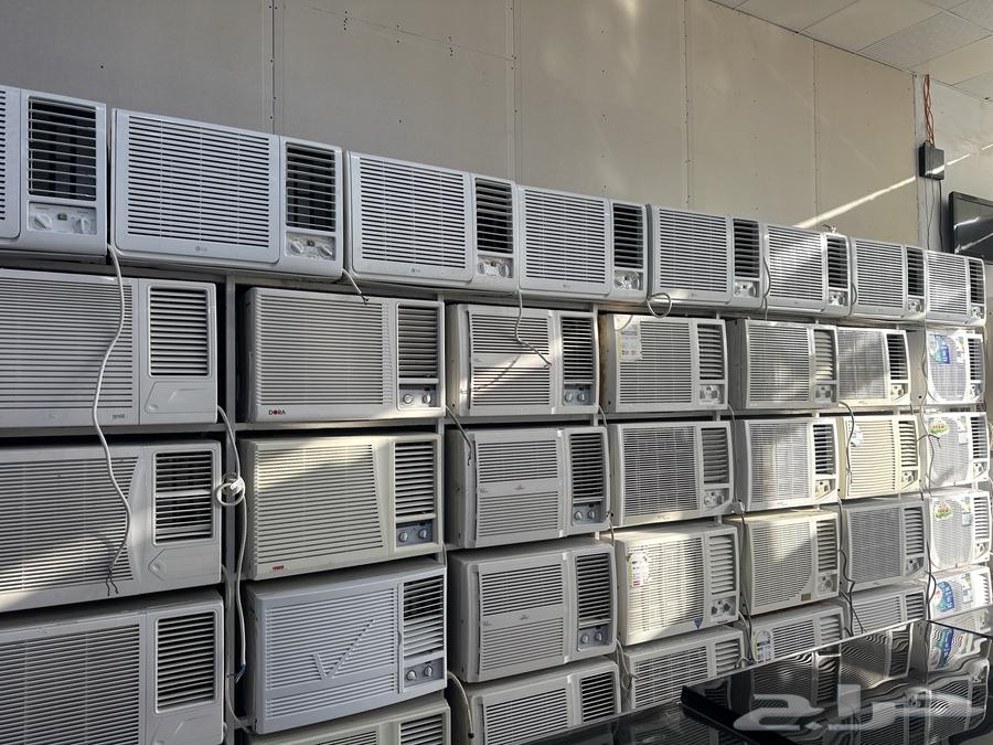Semi-new window air conditioners and new split units630926075475211122