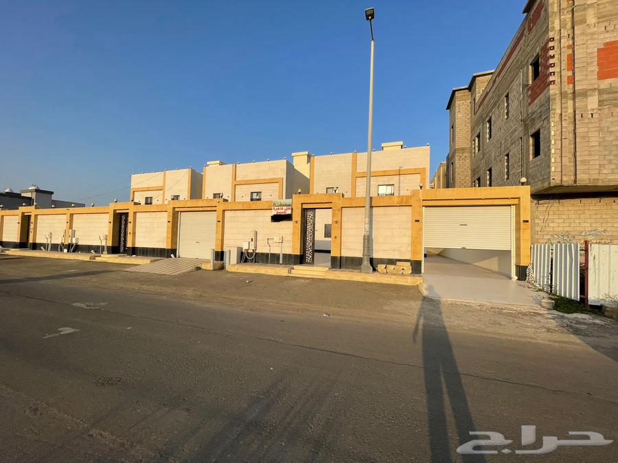 فيلا دورين وملحق للبيع تشطيب ممتاز63012022731267111