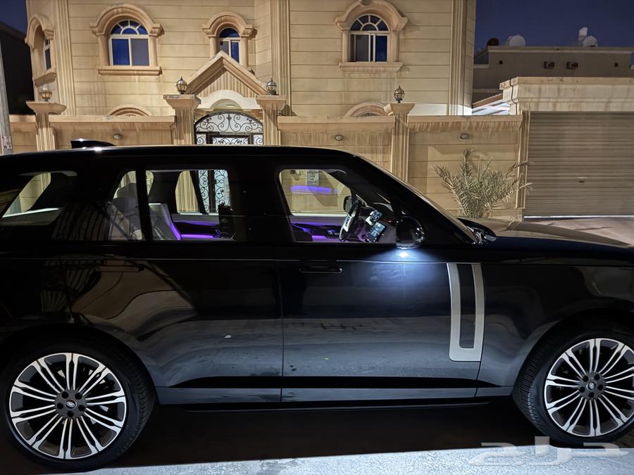 Range Rover HSE V8 2023 imported by Al-Naghi (semi-agency)63138741476097114