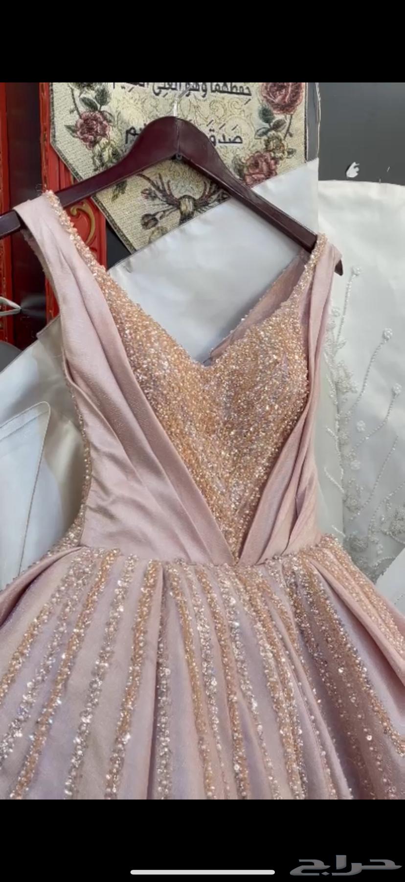 Queen dress for rent63094102362882111
