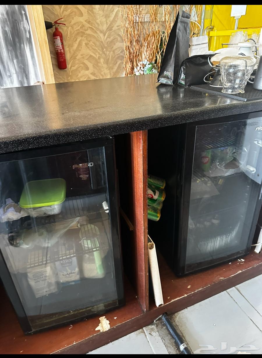 Café equipment with its contents for sale63093755110145110