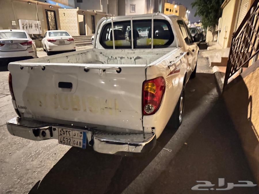 L200. للبيع او البدل ميتسوبيشي بنزين موديل 201563318988890625114