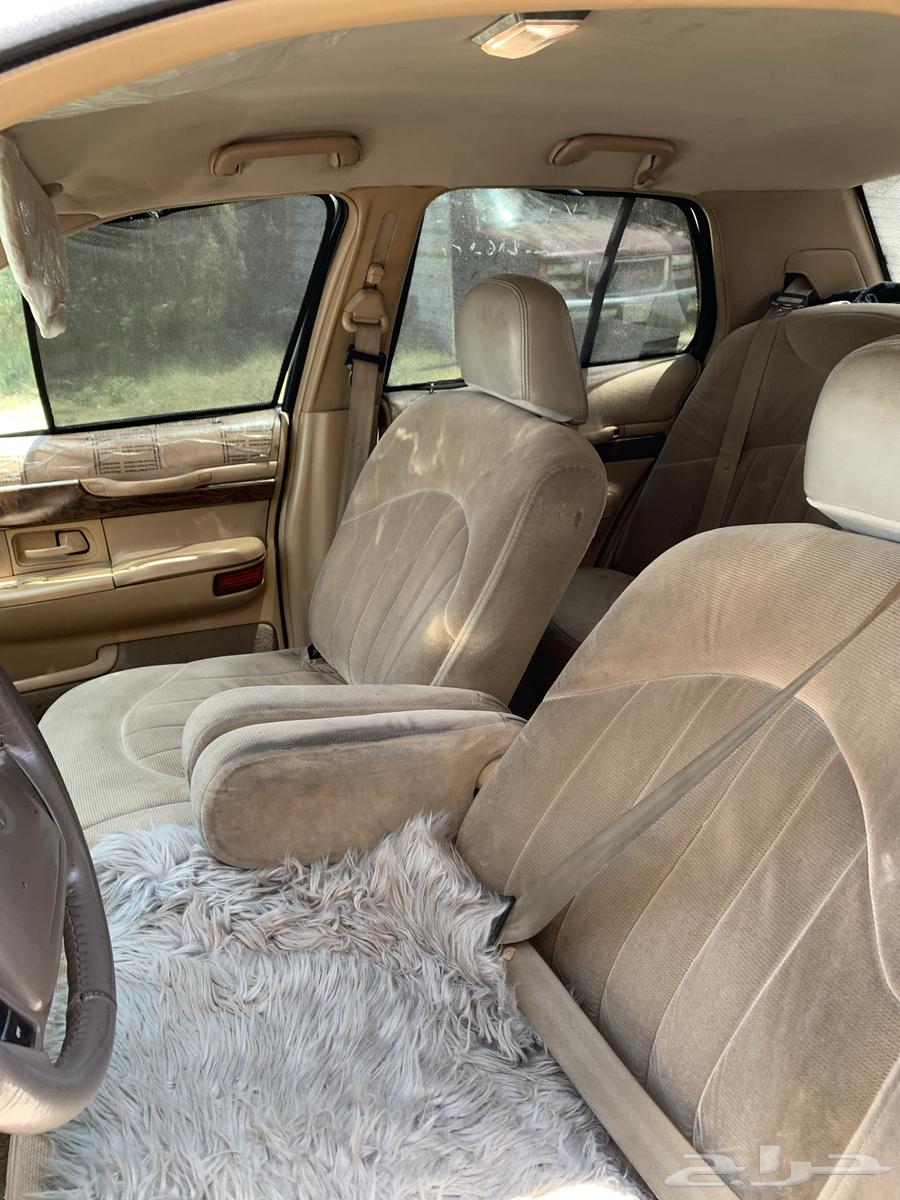 For sale: 1998 Ford Grand Marquis63138329585793114