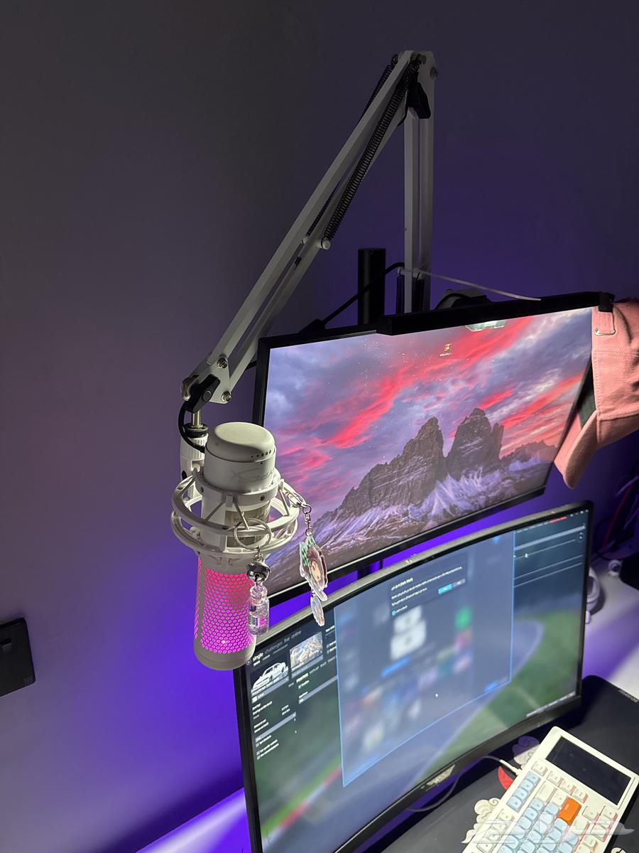 HyperX microphone with stand63090337522051112