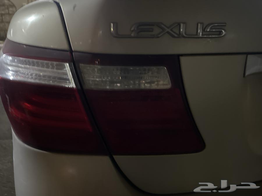 There are Lexus agency spare parts (at reasonable prices)63168078684931111