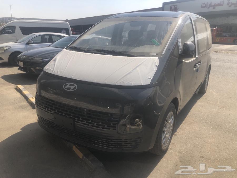 Hyundai Staria 9-seater diesel model 2025631373555974411122