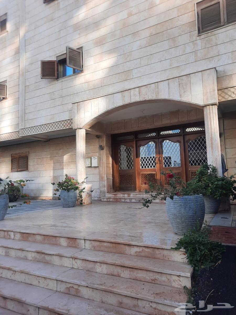للإيجار فيلا دورين جدة حي الزهراء موقع مميز62931691365505111