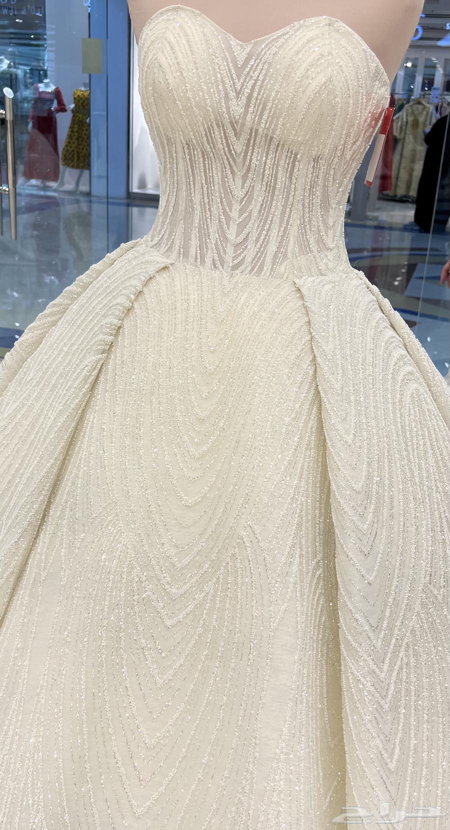 Wedding dress63475878350465111