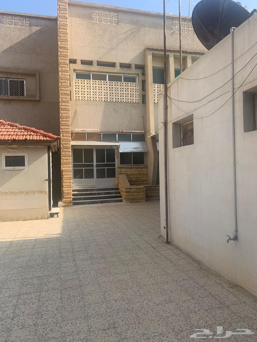 للبيع فلة دورين في فيصلية الطائف63011205854850112