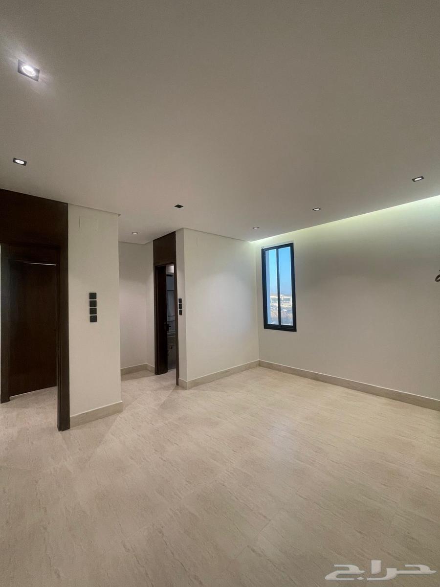 شقه مميزه للبيع في ابها بسعر مغرى حى الشرفيه63010916807425113