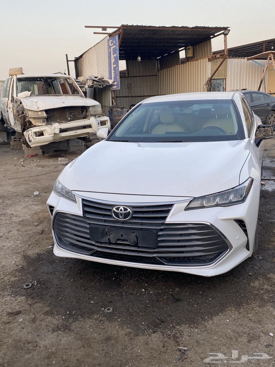 Dismantling Al-Hair for selling non-car parts of a 2022 Toyota Avalon model631321660689951121