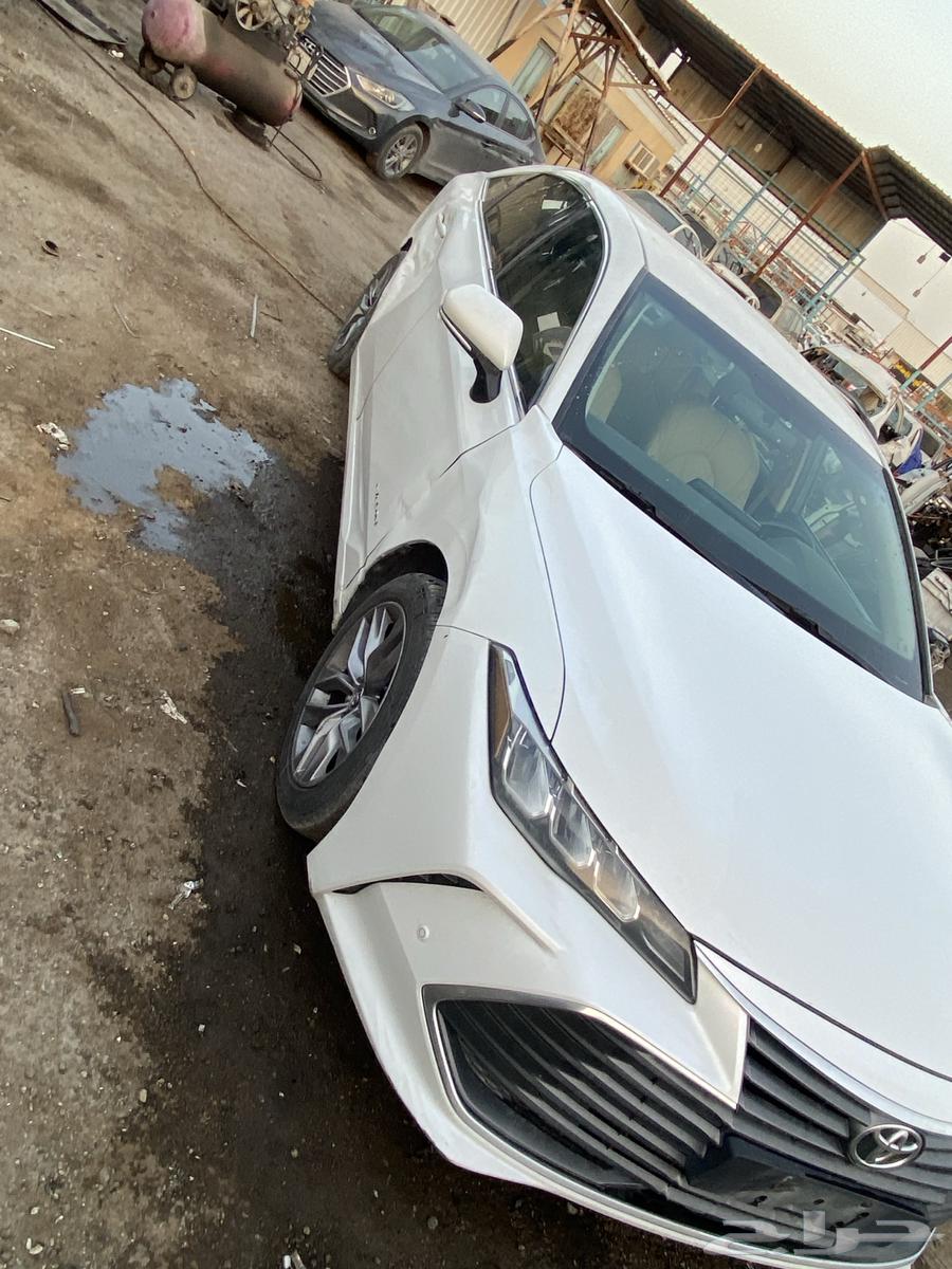 Dismantling Al-Hair for selling non-car parts of a 2022 Toyota Avalon model63132166068995111