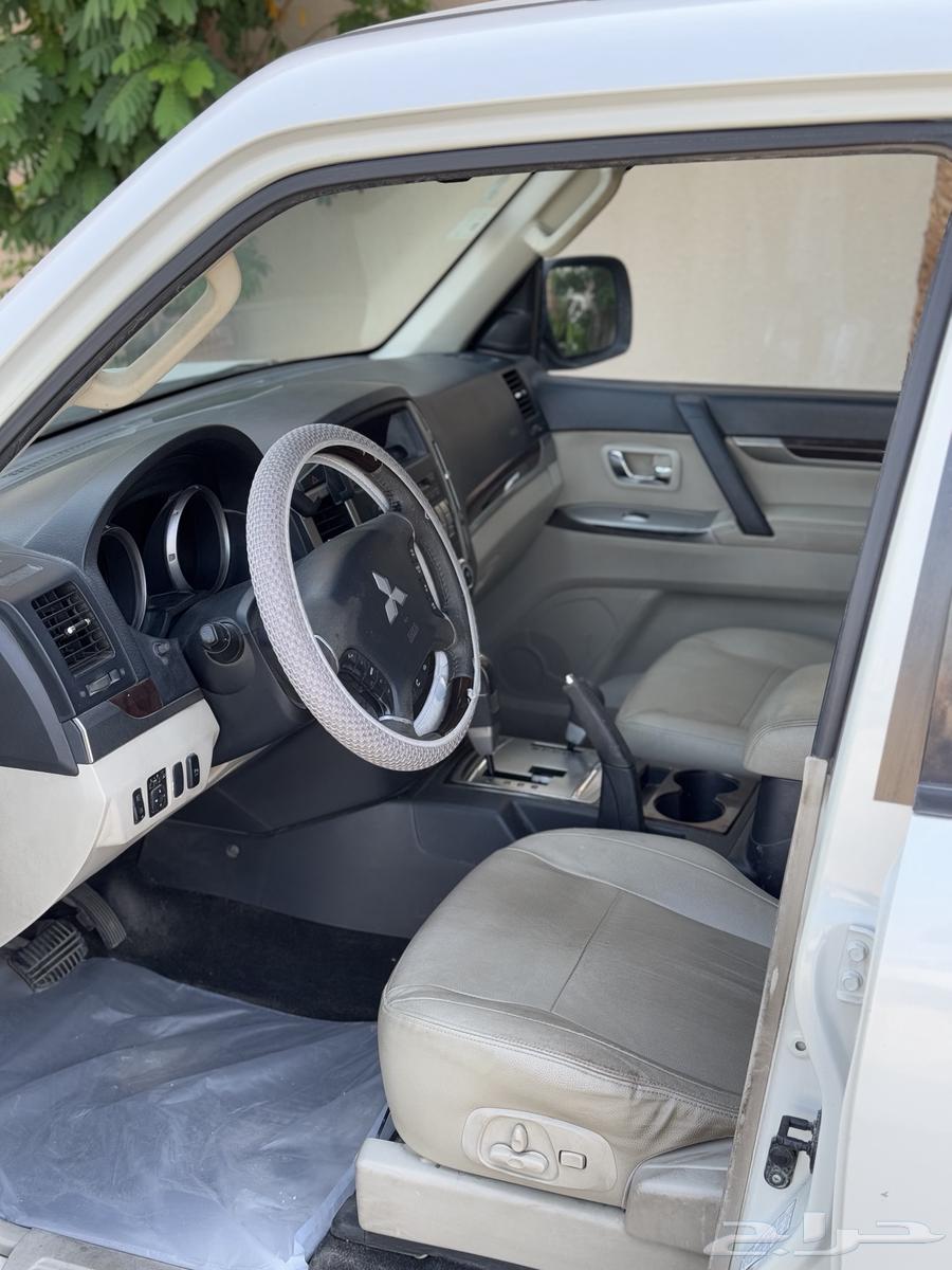 Pajero 2015 with low mileage63133539797377113
