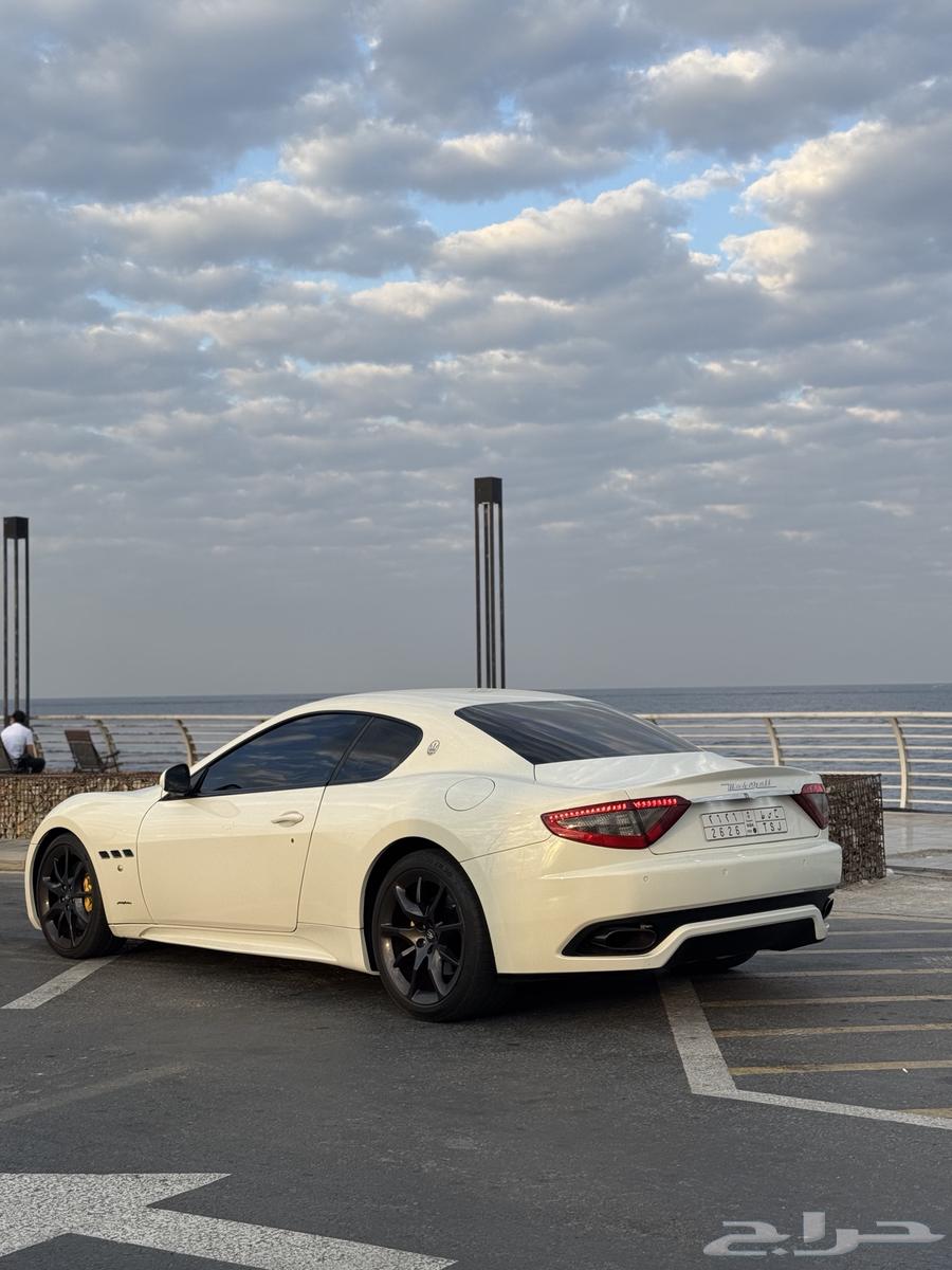 Maserati Gran Turismo 201463135001375745112