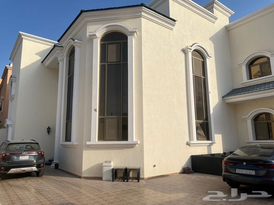 Corner villa for sale with special finishes630109168878111121