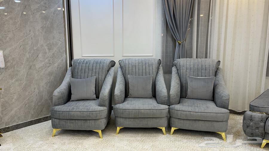 Chairs and accessories63086814054017113