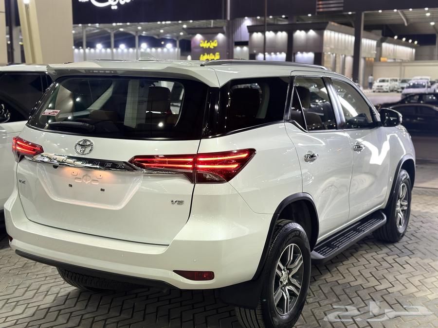 Toyota Fortuner 2023 model, Saudi version, 6-cylinder gasoline engine, tank included63133074985474113