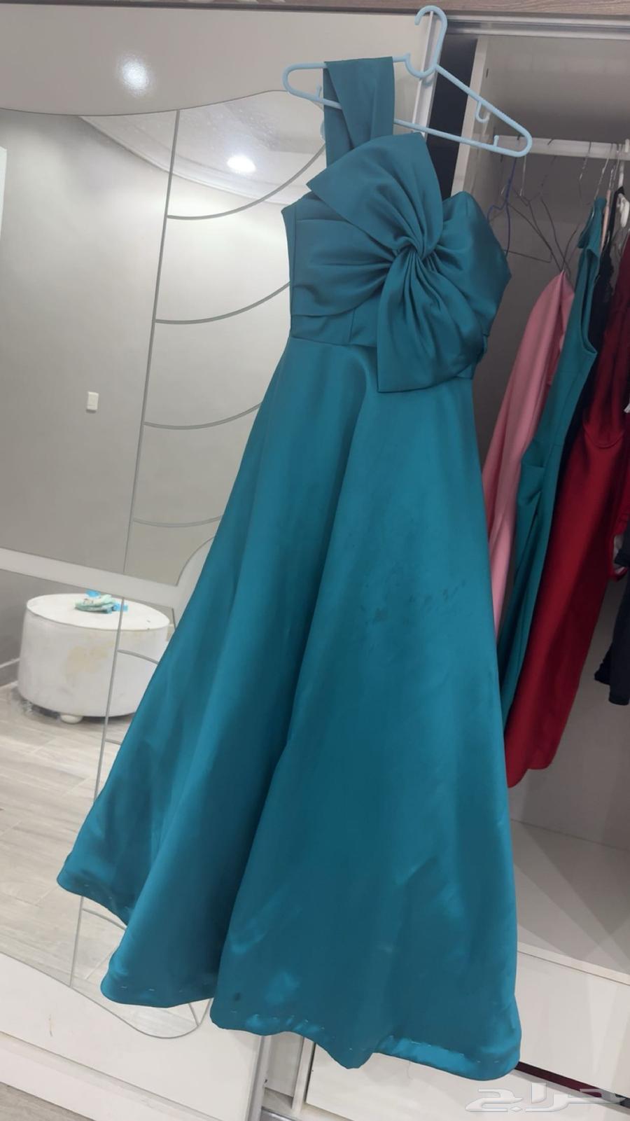 Turquoise dress, very new, no flaws at all63085968557313113