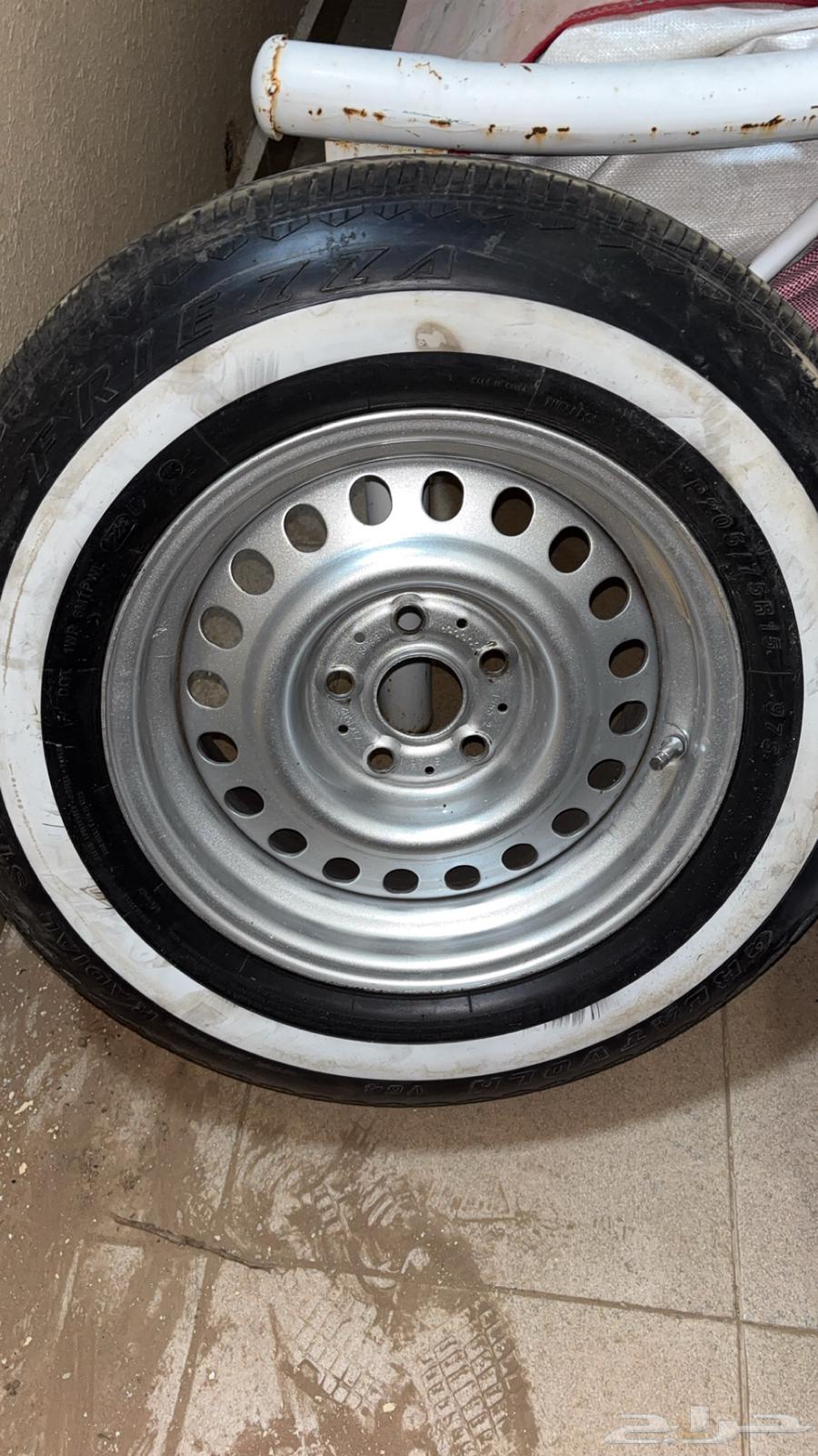 Original Mercedes rims, Hilux Thai sprayers inside for sale63085156248706113