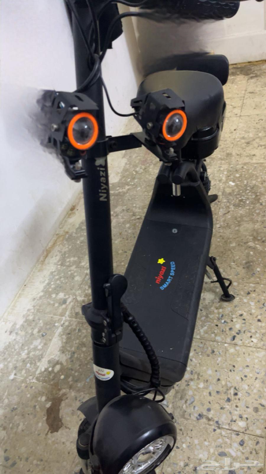 Scooter for sale, it needs new brakes and brake pads, nothing else630847010727701117