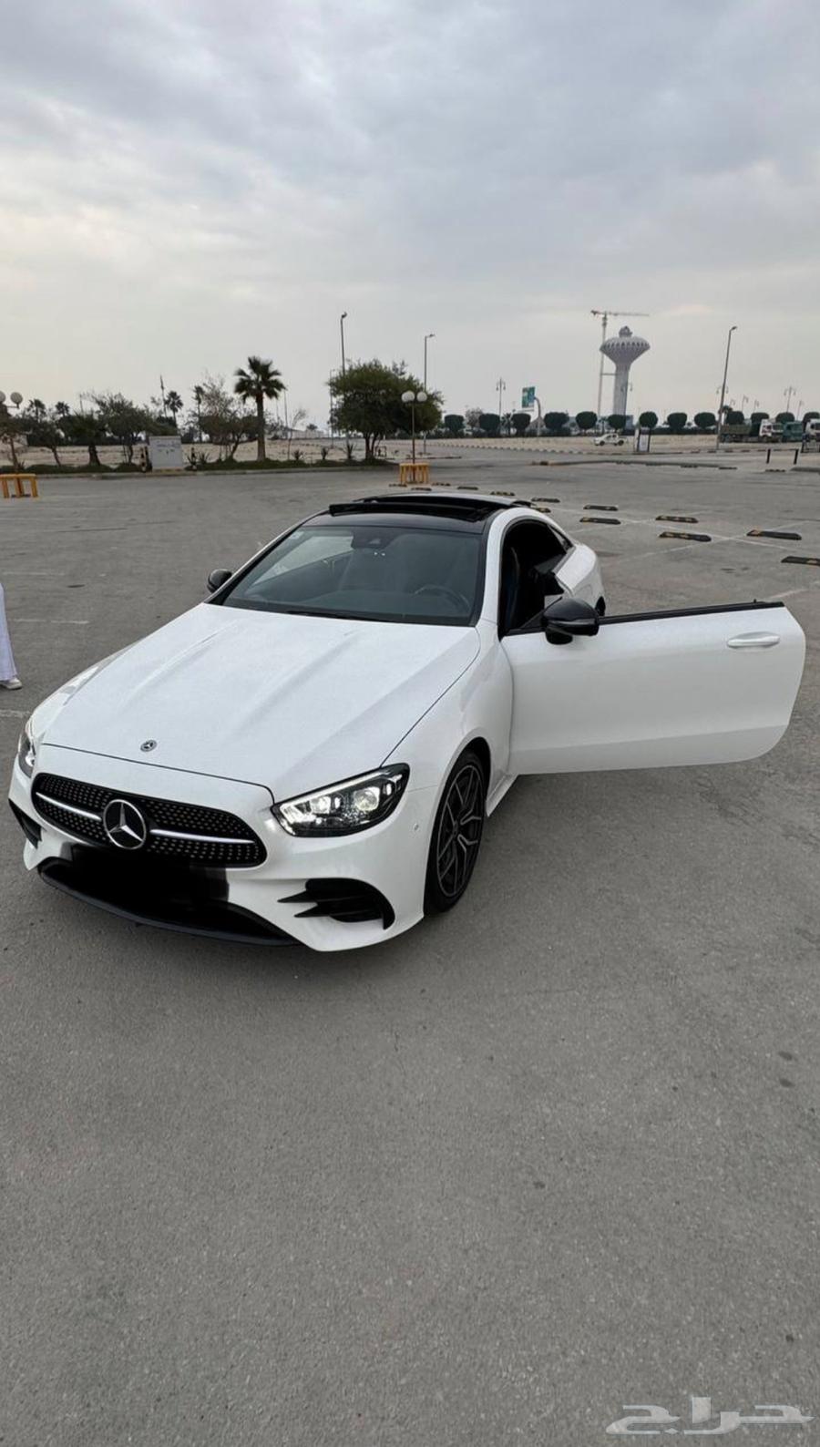 Mercedes E200 Coupe, the peak of cleanliness63131319218305111