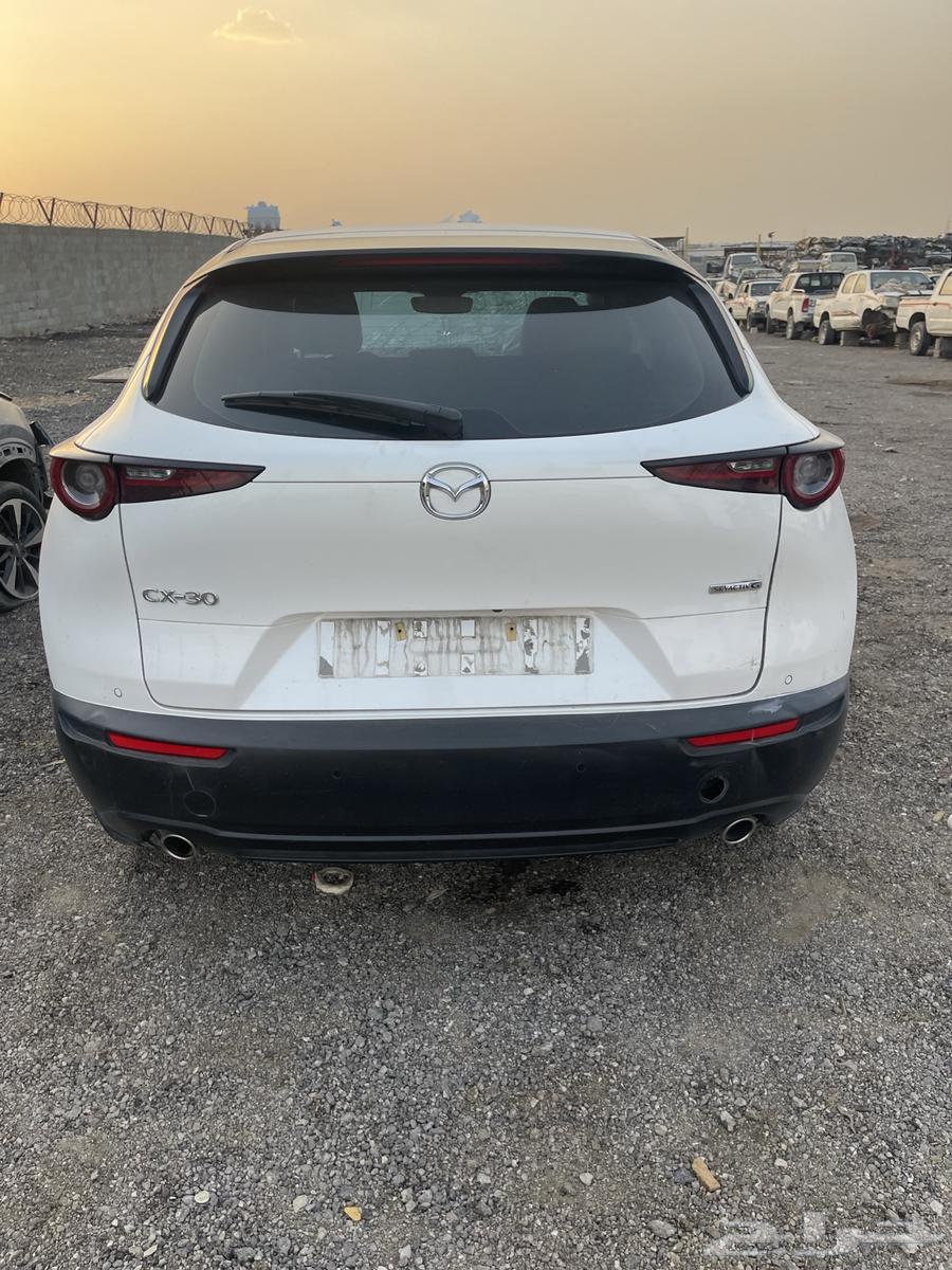 Disassembly of Mazda CX30 202463127815814274111