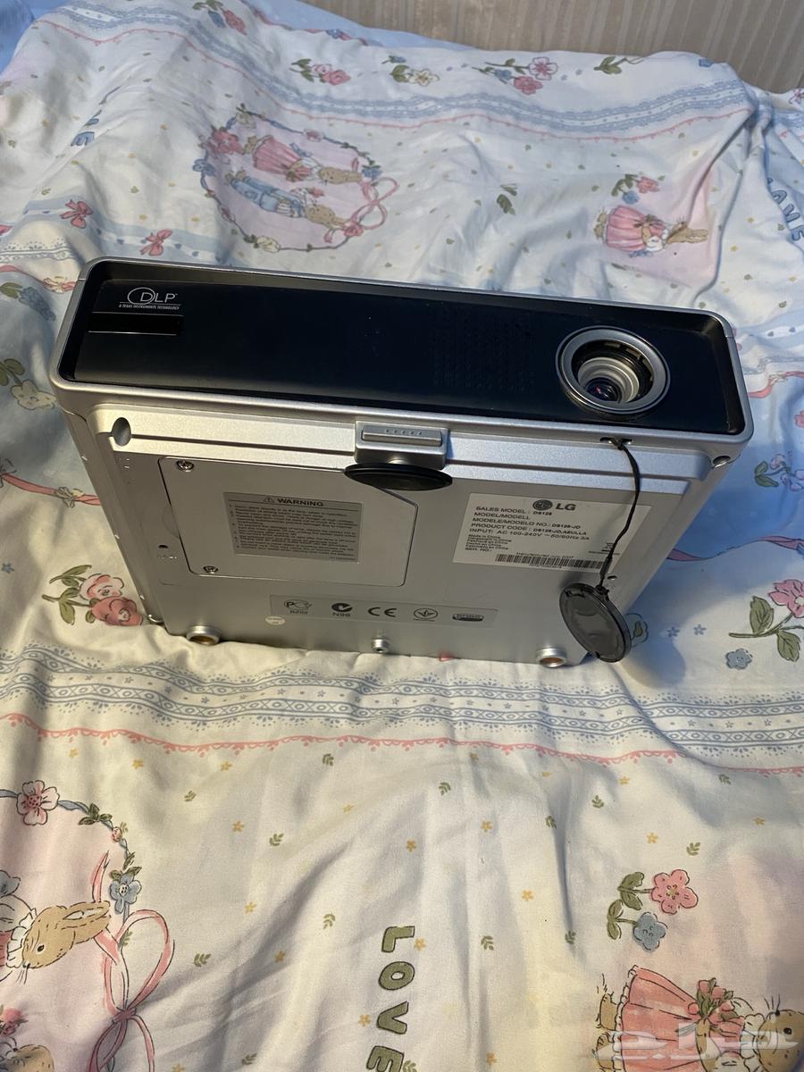 LG projector63227520505218113