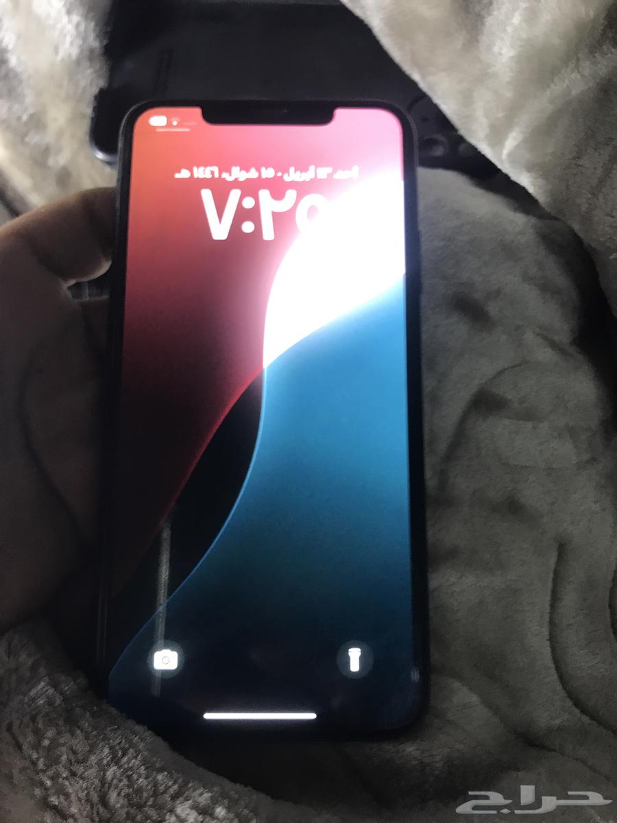 ايفون 11 برو ماكس مغيرها بطاريه ولا يوجد اي خدش بدون اغراضه630843022714911117
