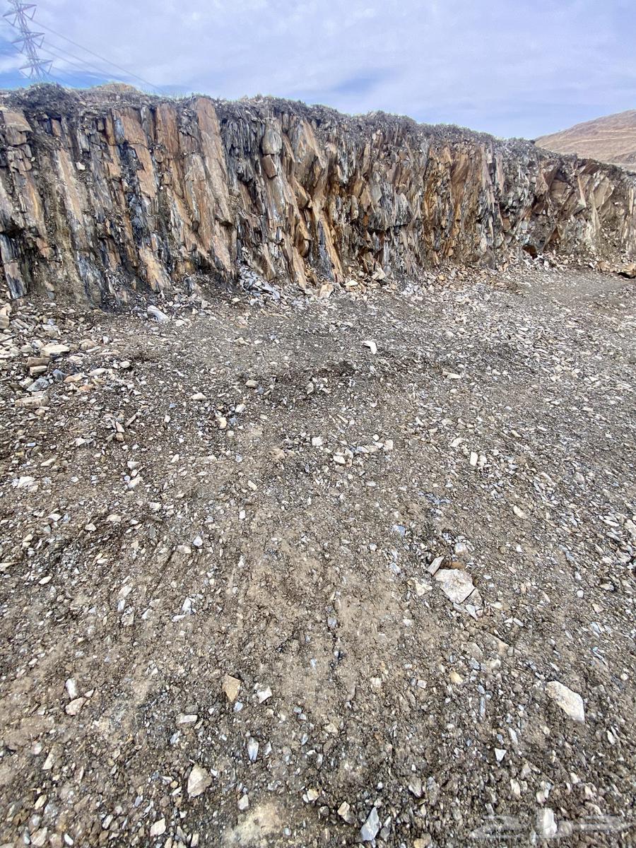 Half of the land for sale in Abha, Al-Shamiya Al-Asim, overlooking 270 thousand.63015215418754114