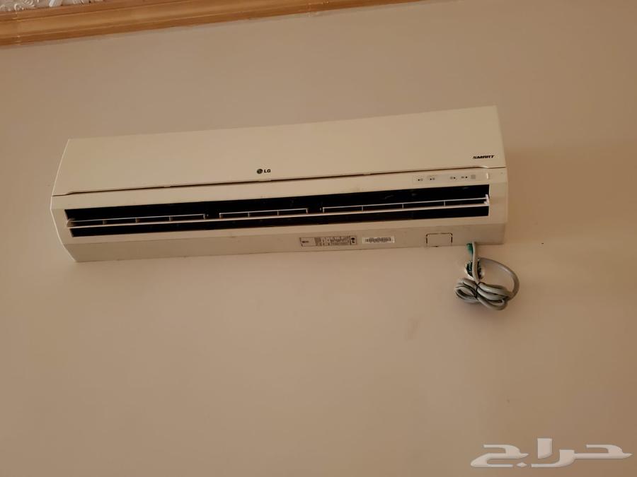 Furniture with air conditioners and sofas63087992209283112