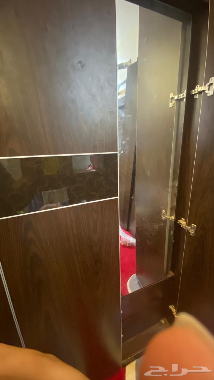 غرفة نوم مستخدمه ونظيفه من هوم سنتر63085571035393114