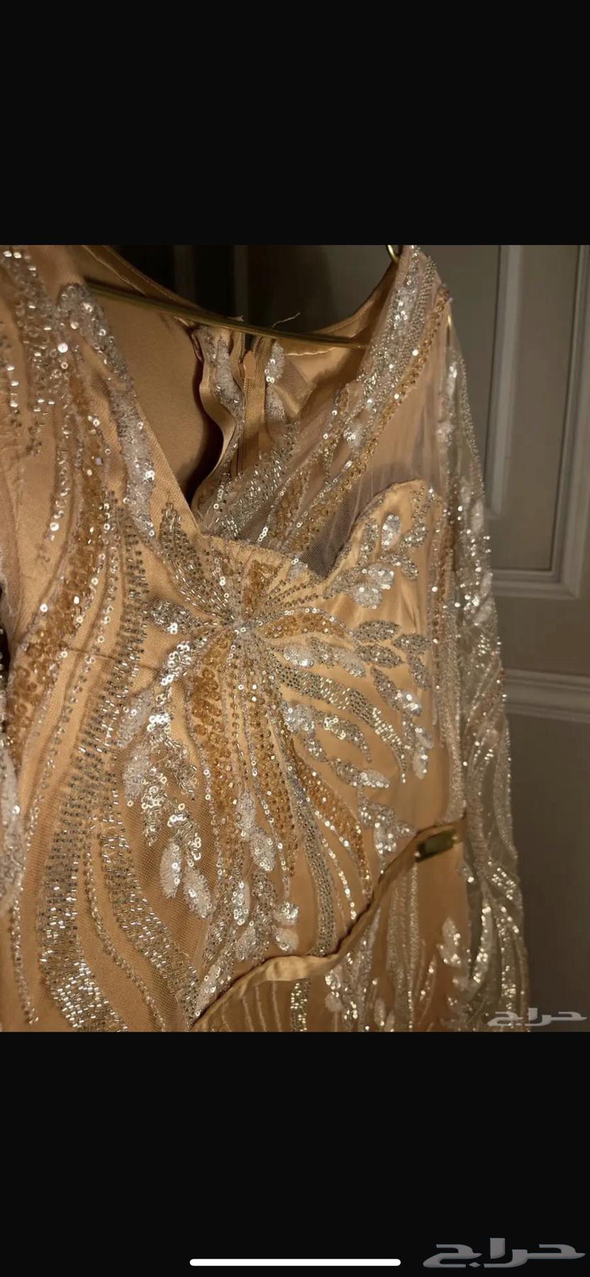 New, clean and luxurious dress63085963950594111