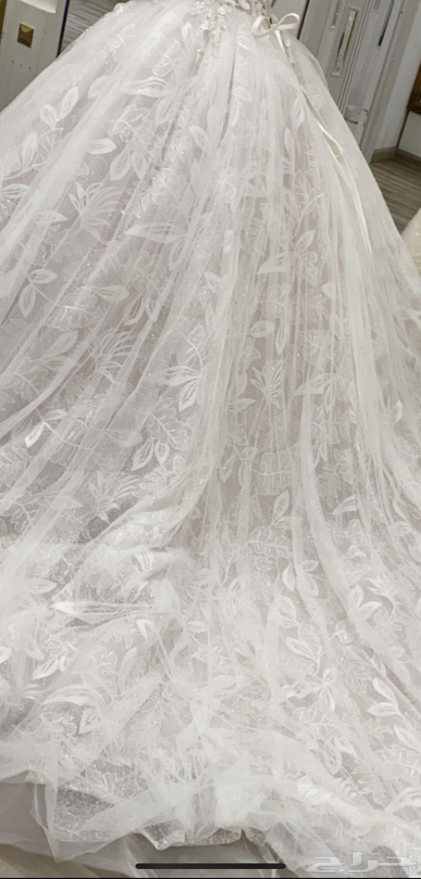 Wedding dress for sale, no defects, used once63085161829633111
