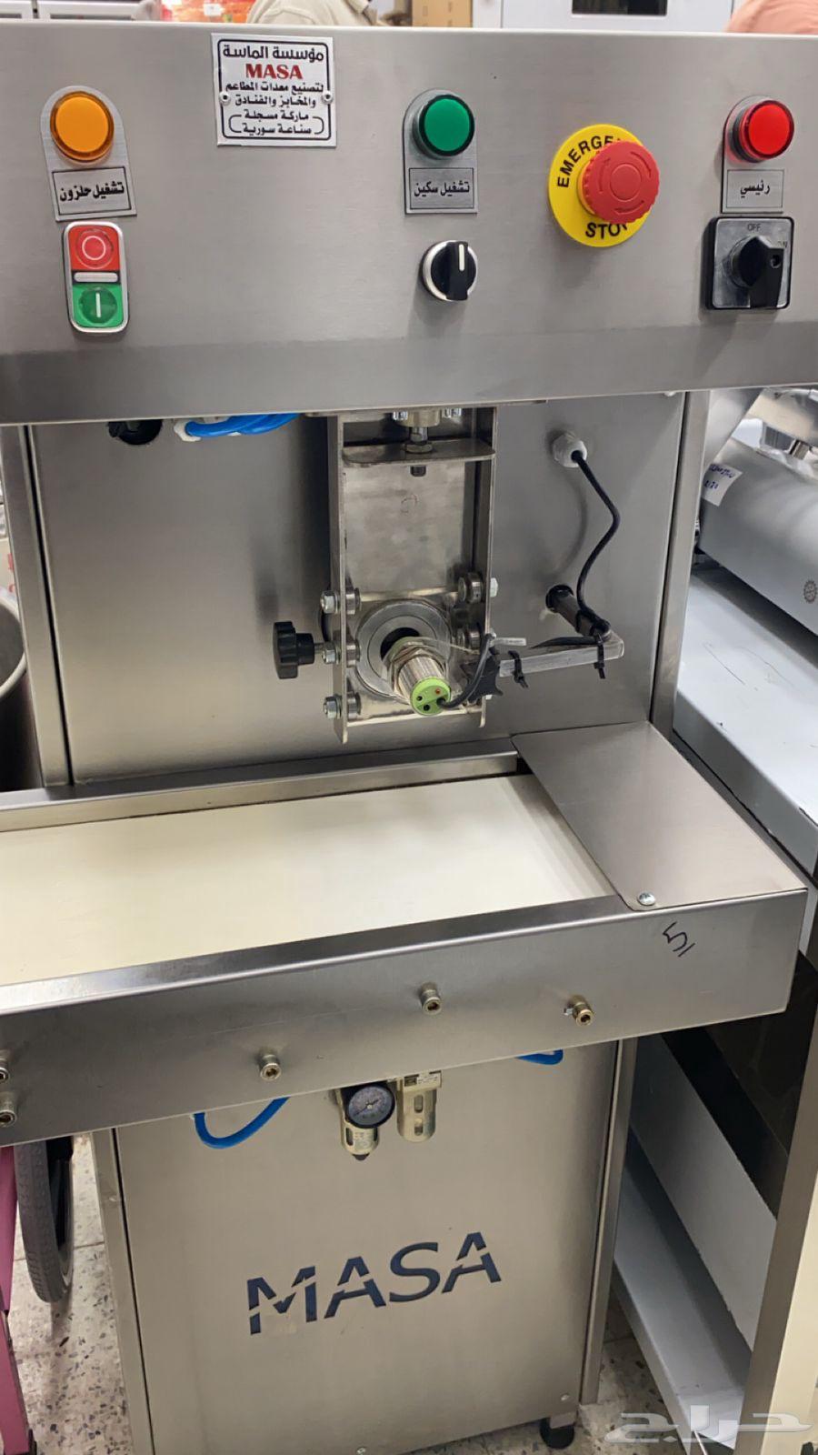 Dough cutter, dough mixer, mixers, buffet equipment, bakery equipment63084710639234111