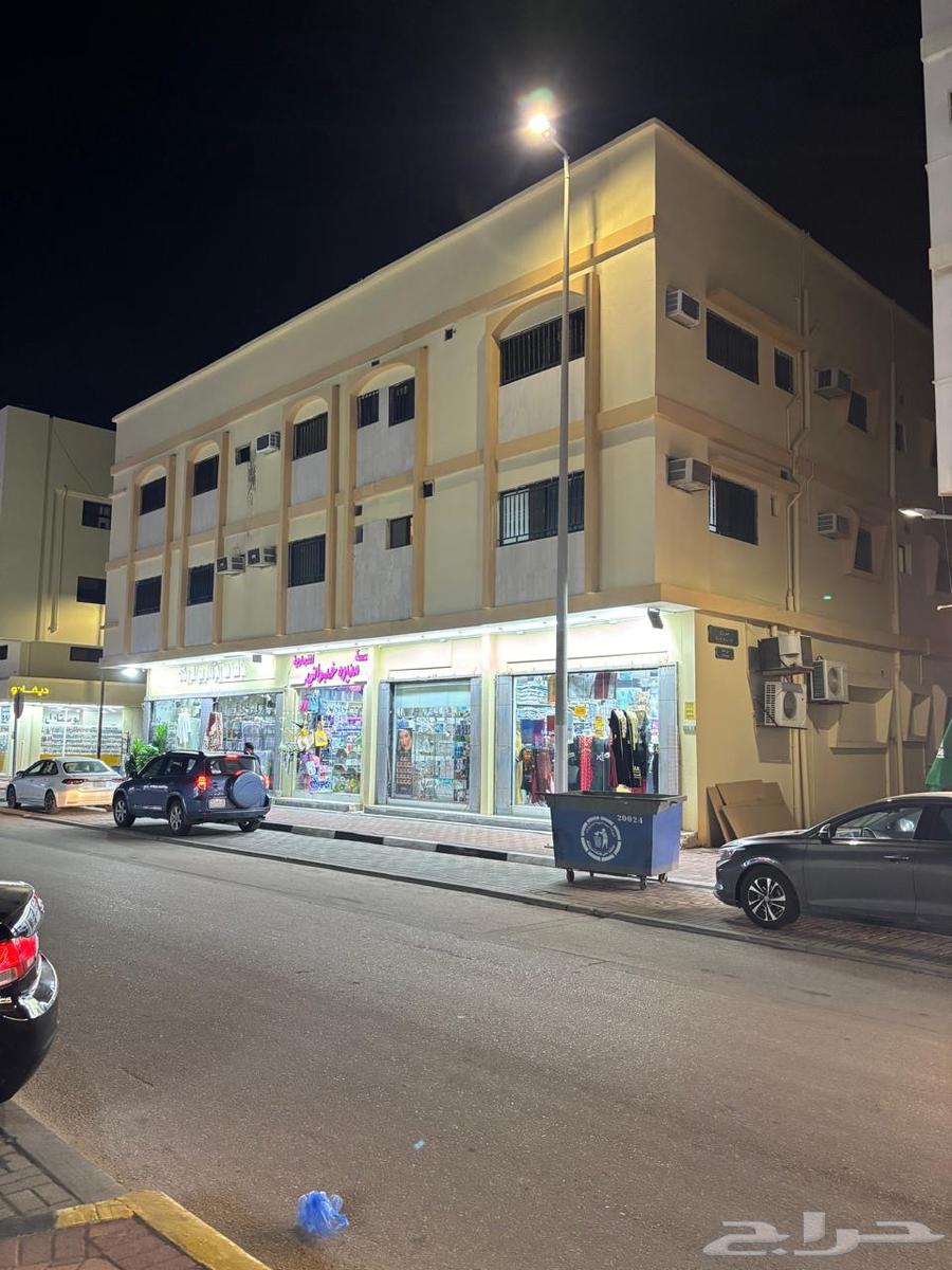 For sale: A commercial building in the market of Ras Tanura Rahimah63008397923971111