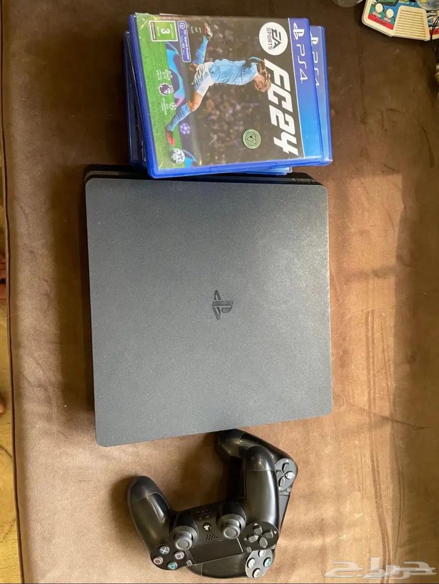 سوني فور مستعمل ومعه ست اشرطه لا يجي إلا الصامل63082283770114112