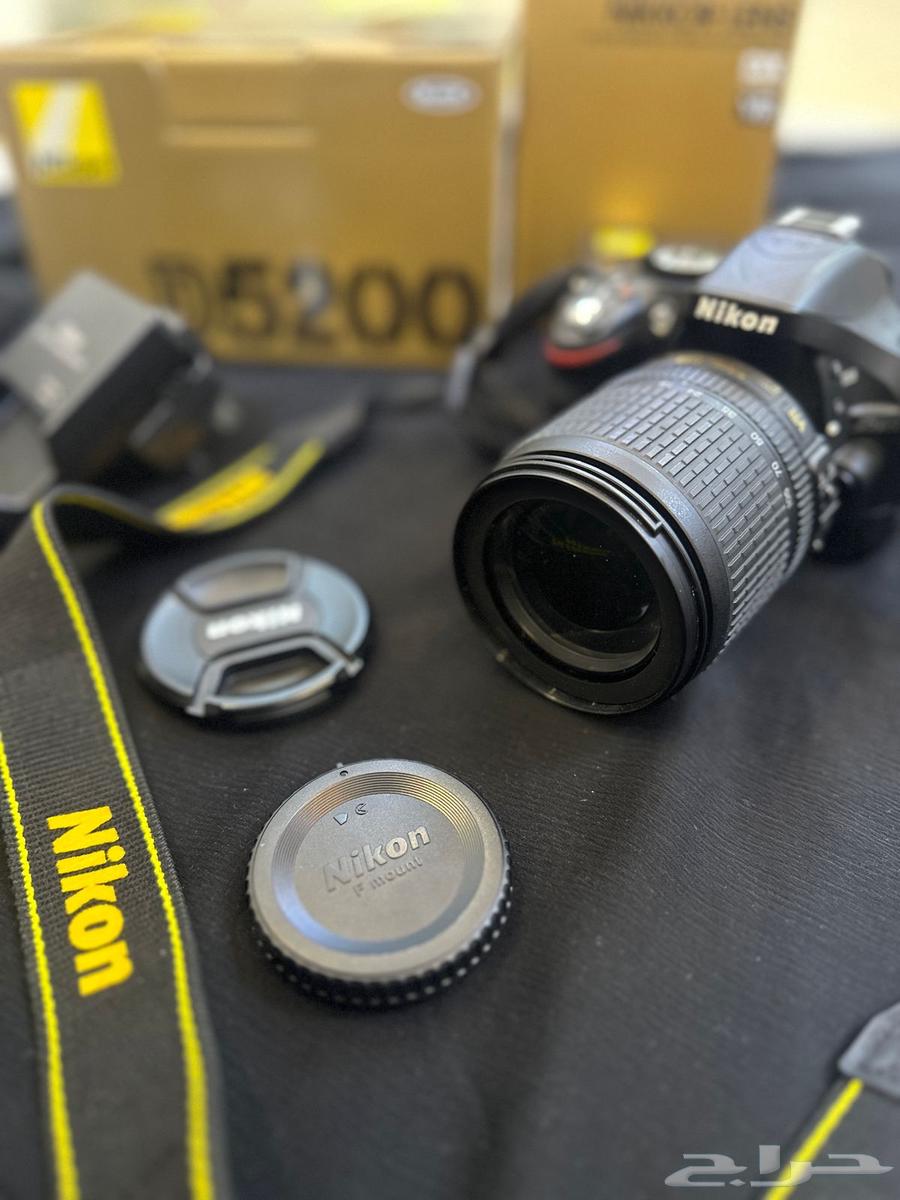 كاميرا Nikon D5200 مع عدسة بكرتونها وكامل اغراضها63083044260099114